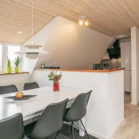 Appartement 6 Person Holiday In S By
