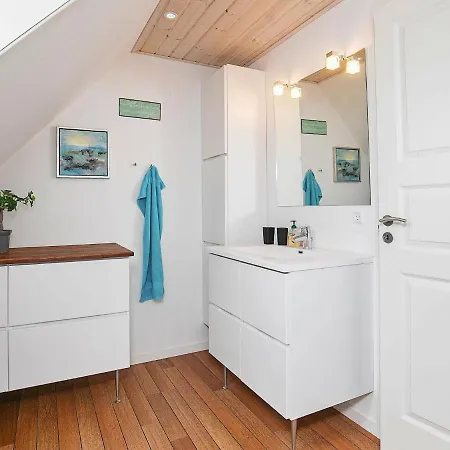6 Person Holiday In S By Appartement *